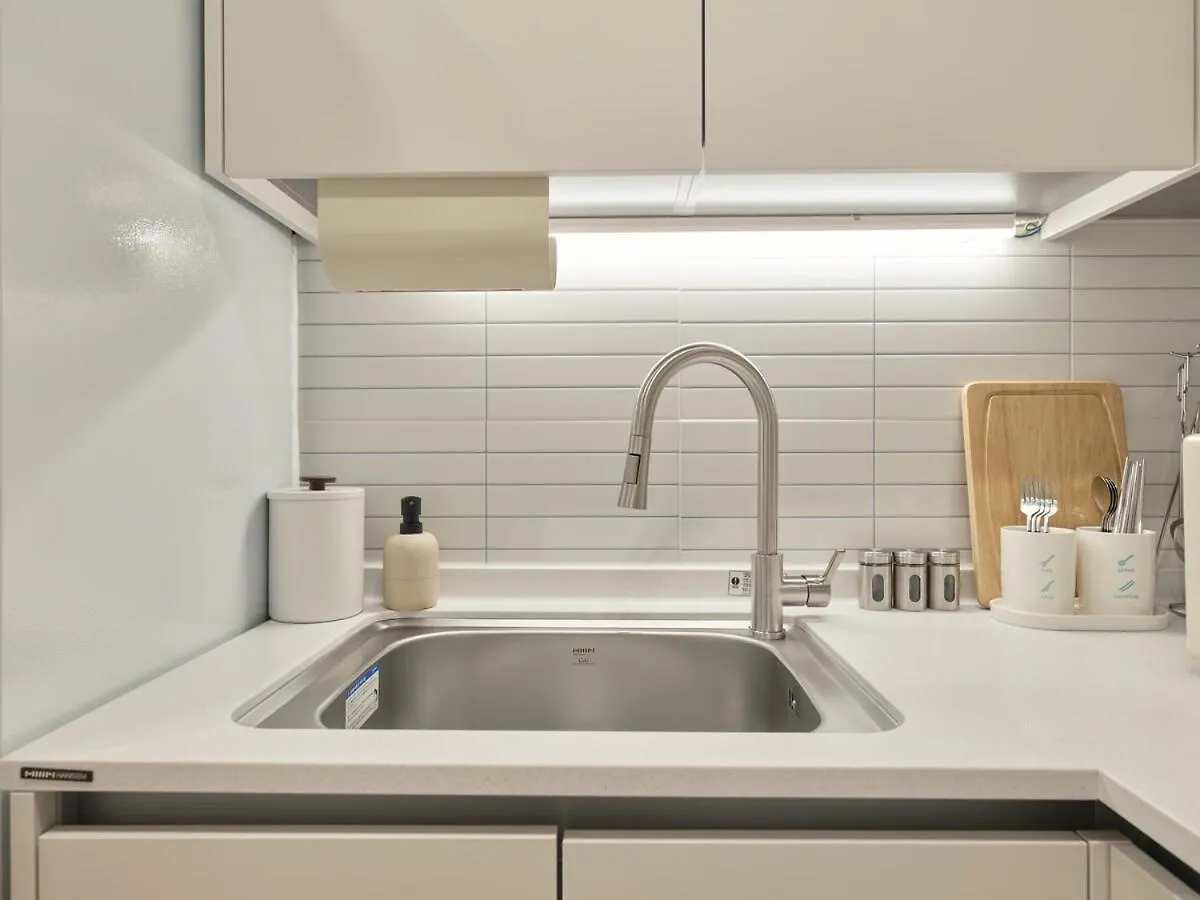 Apartment Cheonho 1 Minute Stay #New Construction #Two-Room #Kspo #Lotte Tower #Jamsil #Olympic Park #Asan Hospital Seoul