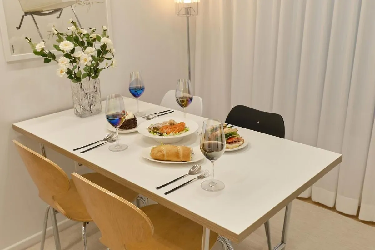 Apartment Cheonho 1 Minute Stay #New Construction #Two-Room #Kspo #Lotte Tower #Jamsil #Olympic Park #Asan Hospital Seoul